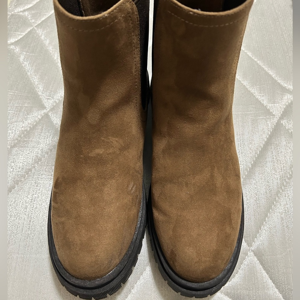 Womens Chunky Chelsea Brown Boots - Picture 3 of 11